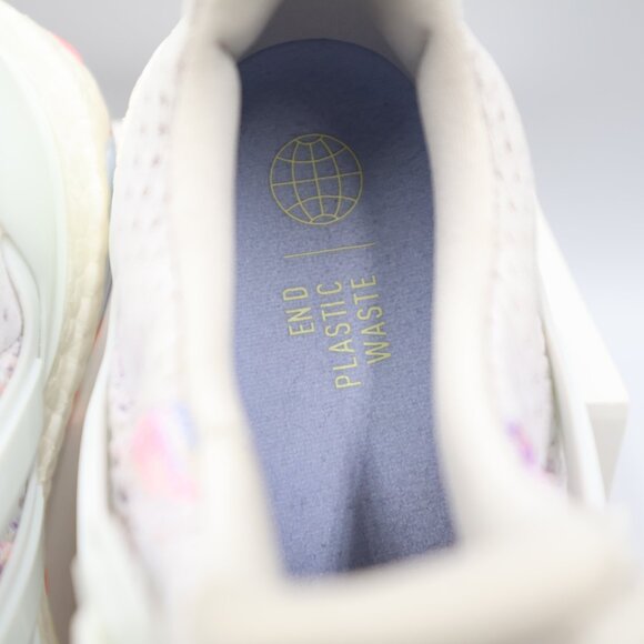 Adidas Ultra Boost Valentine Heart Pinks & Purples White Womens 7.5 - Picture 6 of 8